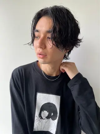 メンズ ダブルカラー寒色系 ボリューム改善ハヤトのヘアスタイル