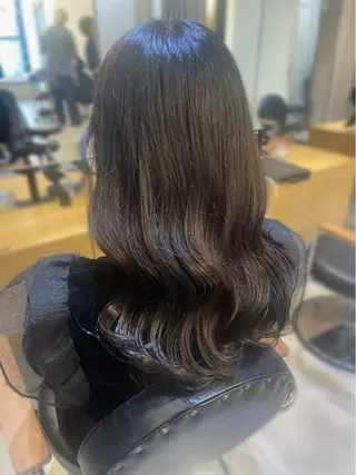 セミロング 櫻井 未悠のヘアスタイル