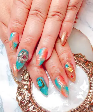 ネイル CROWN プライベートサロンのネイルデザイン