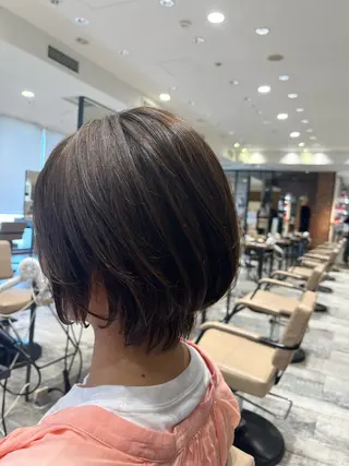 ショート 顔まわりカット 前髪カット安井楽人のヘアスタイル