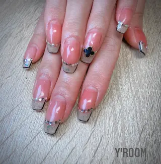 ネイル YUKA （ネイリスト）のネイルデザイン