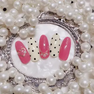 ネイル マジックミラー所属・マジック ミラーのネイルデザイン