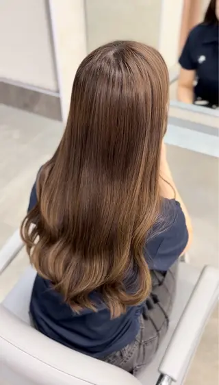 ロング 谷 ほのかのヘアスタイル
