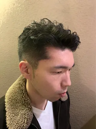 ショート ヒロ銀座 上口雄大のヘアスタイル