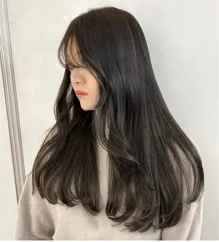 ロング カラー モリシゲ ヒカリ🦕🐬のヘアスタイル