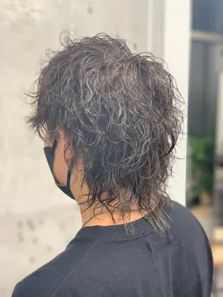 ミディアム パーマ メンズ クセを最大限に活かす メンズパーマ奈良大祐のヘアスタイル