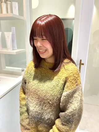 ミディアム カラー チアキ ジュリのヘアスタイル