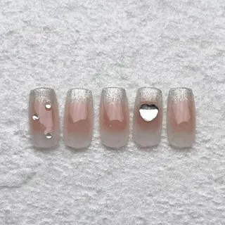 ネイル May. by Charmeのネイルデザイン