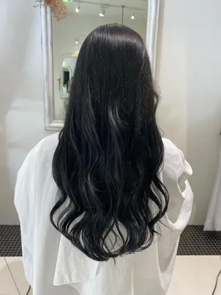 ロング カラー ducha所属・DUCHA Tomida naoのヘアスタイル