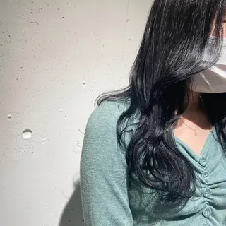 セミロング カラー カジュアルを女っぽく 𝗮𝘆𝗮𝗰𝗼のヘアスタイル