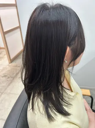 セミロング 金丸 理子のヘアスタイル