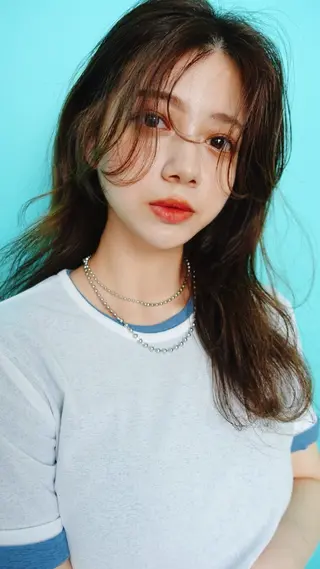 ロング 透明感🎀LOREN エリコ🌈のヘアスタイル