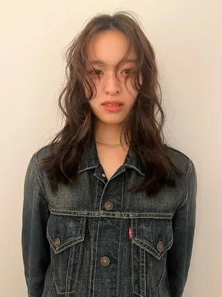 セミロング 渡部 真世のヘアスタイル