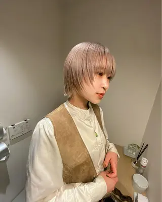 ショート カラー ヘアアレンジ ボブハイトーン🦖 デザインMAMIのヘアスタイル