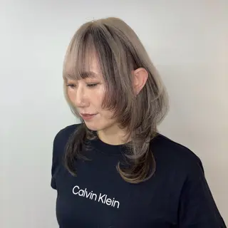 セミロング カラー Ren. 🦋デザインカラーのヘアスタイル