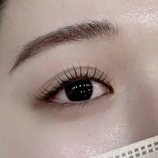 マツエク・マツパ Aimi /似合わせ 束感まつげ🖤のマツエク・マツパデザイン