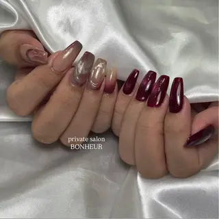 ネイル BONHEUR Annaのネイルデザイン
