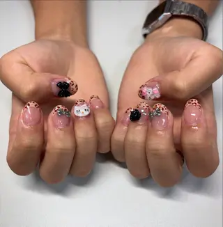 ネイル アステリ所属・猪俣 亜子のネイルデザイン