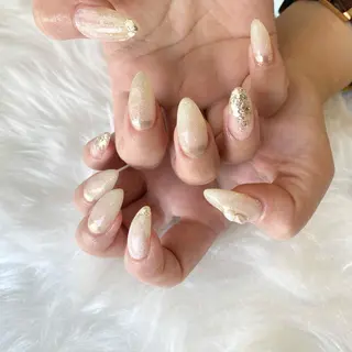 ネイル Ray. ／綺麗目ニュアンスのネイルデザイン