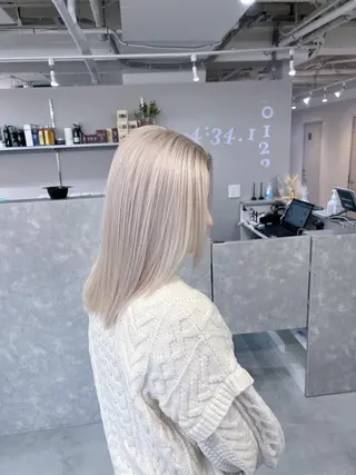 カラー REAL【レアル】所属・グレージュ/透け感 カラー/透明感カラーのヘアスタイル