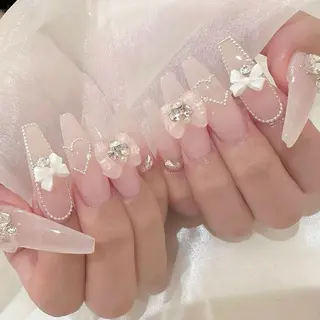 ネイル Lee Nailsのネイルデザイン