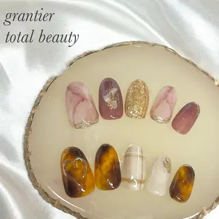 ネイル grantier beautyのネイルデザイン