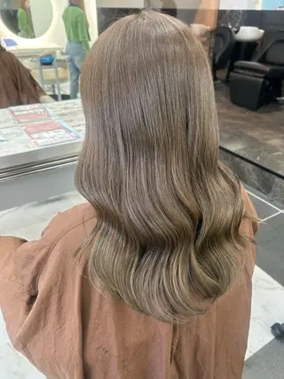 カラー 💜オタク美容師💙 ゆうなのヘアスタイル