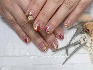 ショート カラー ネイル Lea NAILsalon所属・Le’a NailSalonのネイルデザイン