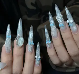 ネイル Pure&Rich Nailのネイルデザイン