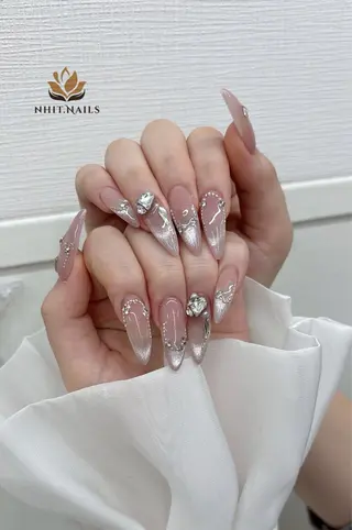 ネイル Nhit Nailsのネイルデザイン
