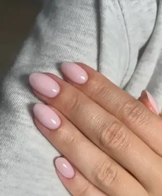 ネイル 高木 維麗絲のネイルデザイン