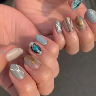 ミディアム カラー パーマ ヘアアレンジ メンズ キッズ ネイル マツエク・マツパ feey ⁑erinaのネイルデザイン