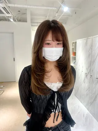 ミディアム カラー ヘアアレンジ 顔まわりカット の達人のヘアスタイル