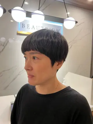 ショート 村中 逸紀のヘアスタイル