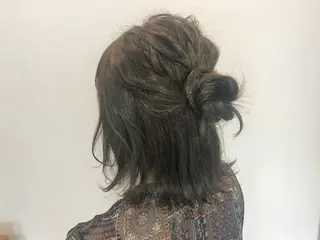 ミディアム カラー ヘアアレンジ 吉田 早織のヘアスタイル