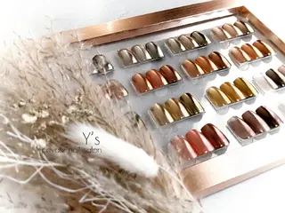 ネイル YUMI NAGAI  のネイルデザイン