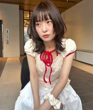 ミディアム カラー mizuki/ピンク ベージュ.レイヤーのヘアスタイル