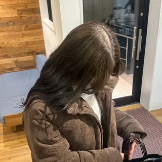 カラー 西澤 希のヘアスタイル