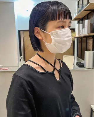 ショート カラー Loom.所属・村上雅人 ナチュラルモードのヘアスタイル