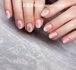 ネイル R inのネイルデザイン