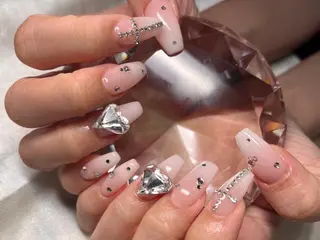 ネイル マツエク・マツパ アイブロウ Nail&eye Belire 新宿のネイルデザイン