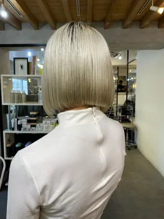 ショート カラー ヘアアレンジ 切りっぱなしボブ/ デザインカラー店長のヘアスタイル