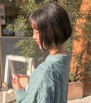 ミディアム カラー パーマ ショートボブ💗 ヤマネシオリのヘアスタイル