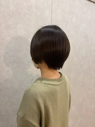 ショート soleil by ailes所属・Yunoka/切りっ ぱなし/顔まわりのヘアスタイル