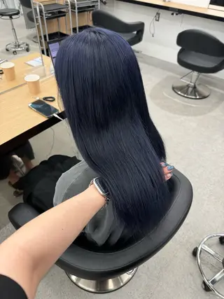 ロング カラー 暗髪🩶ラベンダー/ ブルー/ユウナ🤍のヘアスタイル