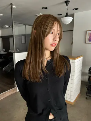 ロング カラー 透明感カラー レイヤーカット りなのヘアスタイル