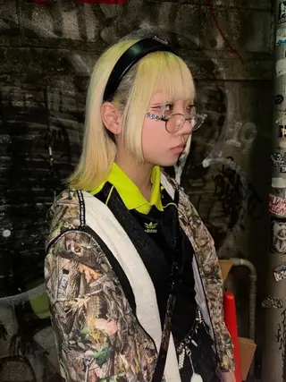 セミロング ✴︎TO-MA✴︎ レッドカラー/透明感のヘアスタイル