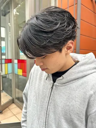 メンズ 有働由良／ハイトーン ／韓国メンズヘアのヘアスタイル