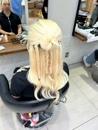 ロング ヘアアレンジ パーマモデル募集中 /ミサホ🍒のヘアスタイル