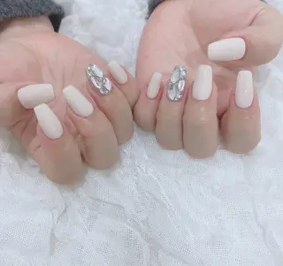 ネイル HIN NAILのネイルデザイン